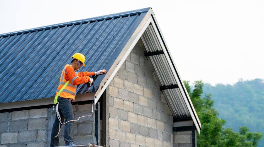 Expert Emergency Roof Repairs services in Independence, OH